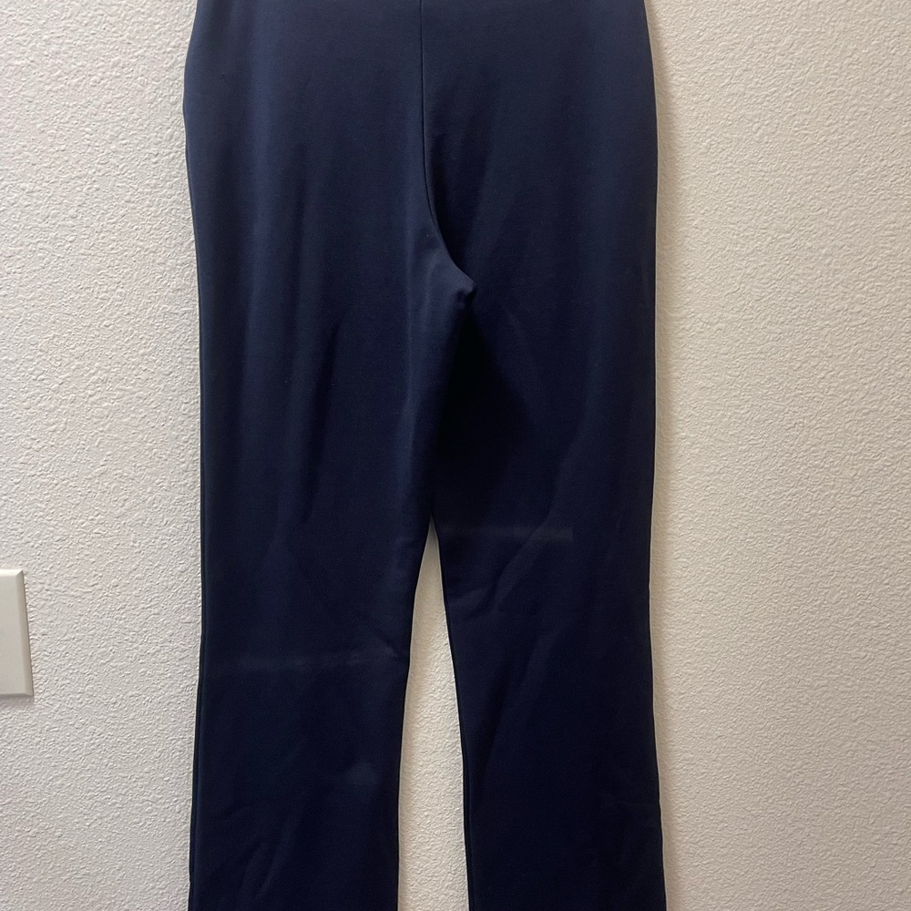 Elegant Women's Navy Trousers - Picture 3 of 3